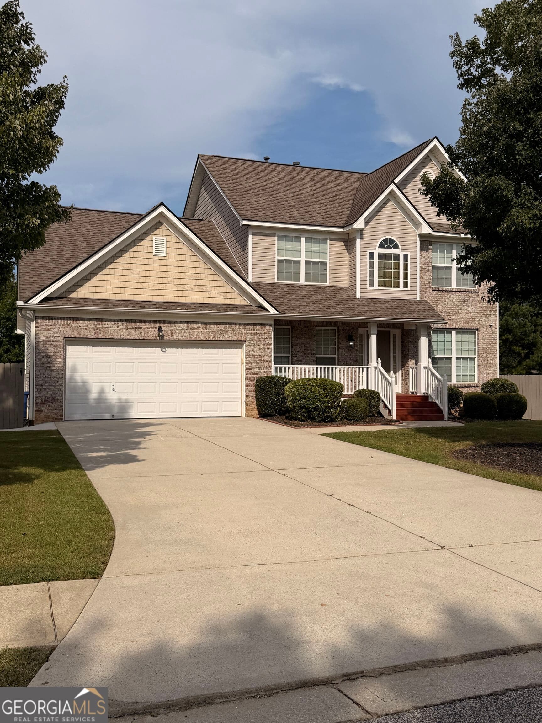 5 bedroom, 4 bathroom, 3,048 sq ft single family residence for rent at 3390 Rozena Way, Loganville, GA 30052 for $4,000 a month — photo 2