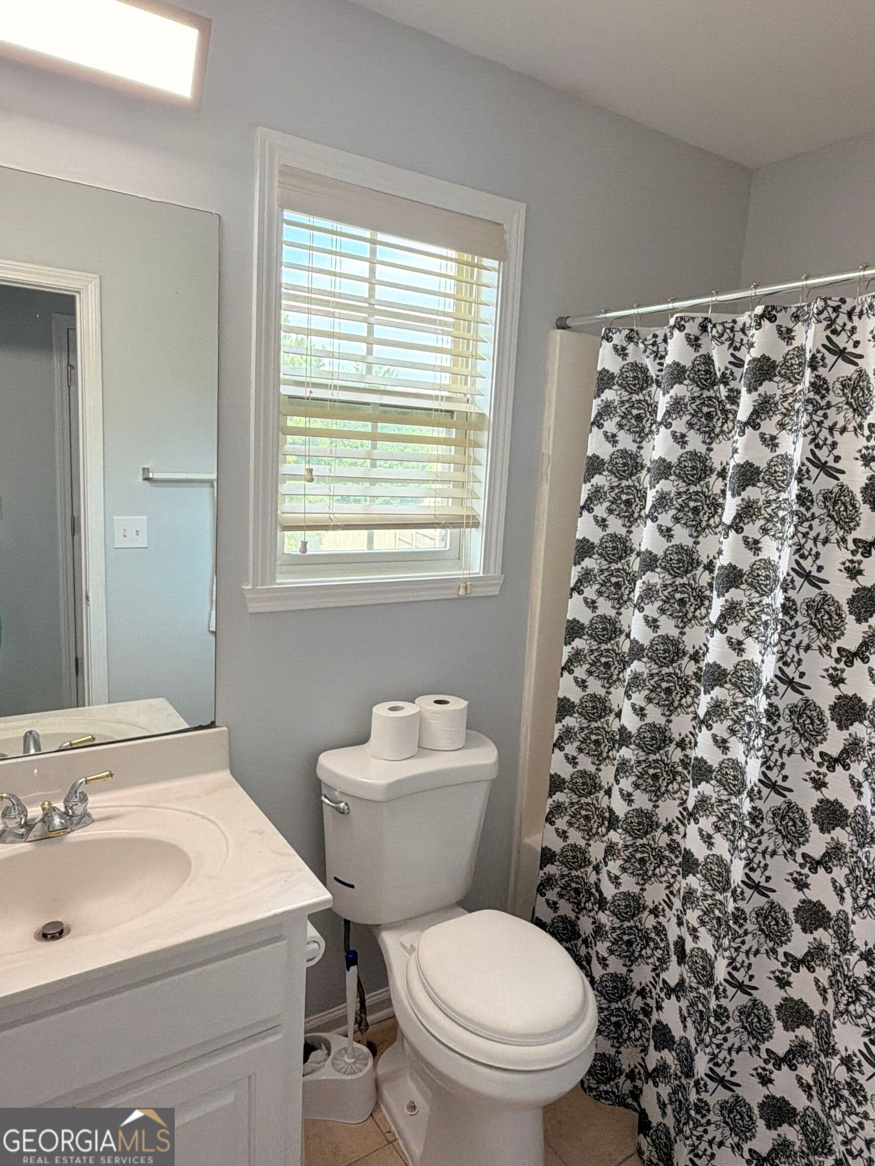 5 bedroom, 4 bathroom, 3,048 sq ft single family residence for rent at 3390 Rozena Way, Loganville, GA 30052 for $4,000 a month — photo 10