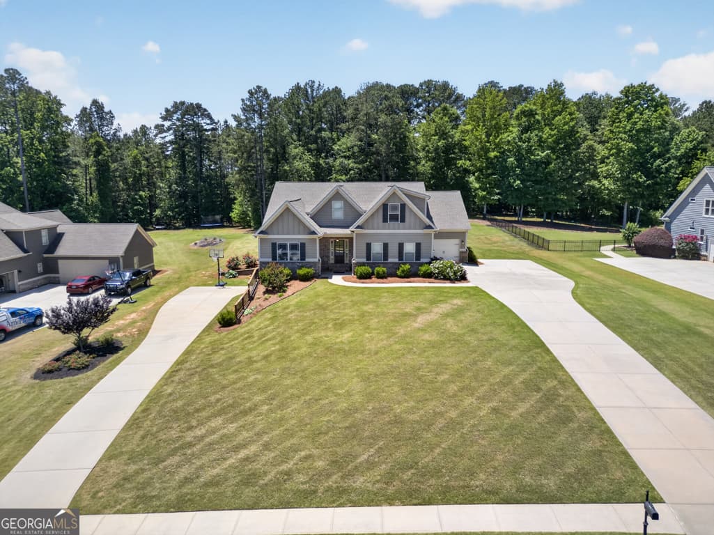 6 bedroom, 5 bathroom, 5,259 sq ft single family residence for sale at 1171 Sterling Lake Drive, Jefferson, GA 30549 — photo 5