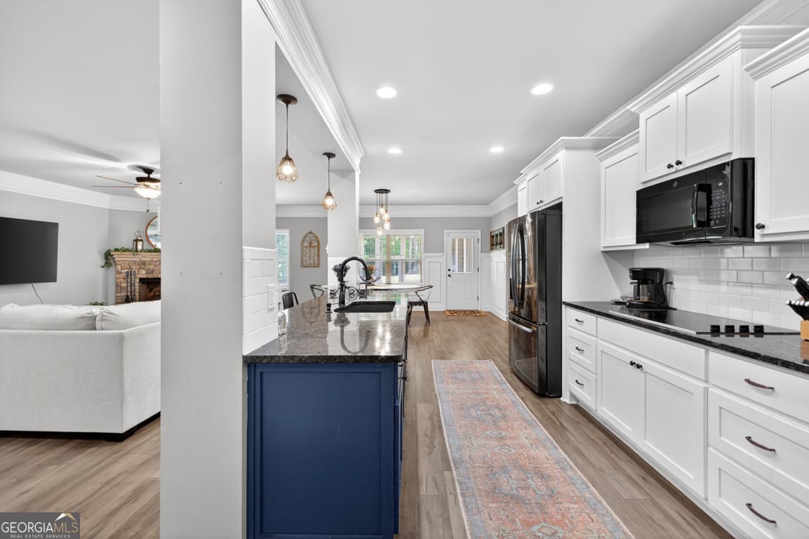 6 bedroom, 5 bathroom, 5,259 sq ft single family residence for sale at 1171 Sterling Lake Drive, Jefferson, GA 30549 — photo 9