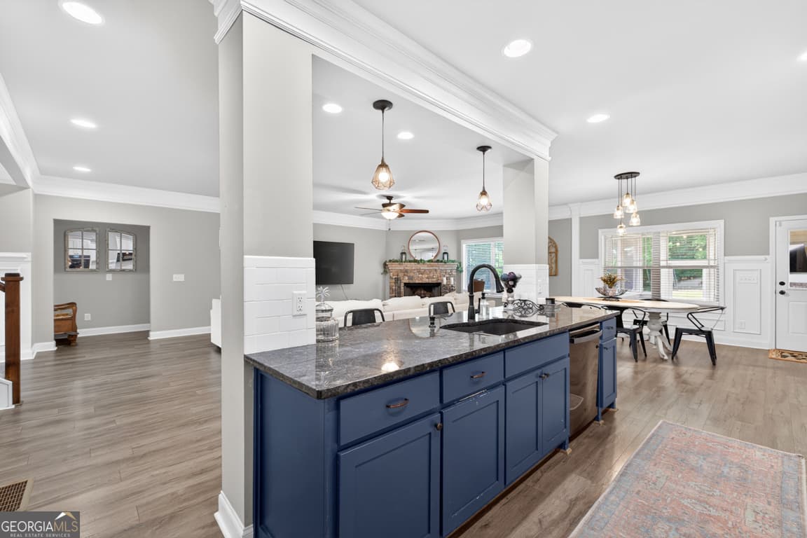 6 bedroom, 5 bathroom, 5,259 sq ft single family residence for sale at 1171 Sterling Lake Drive, Jefferson, GA 30549 — photo 10