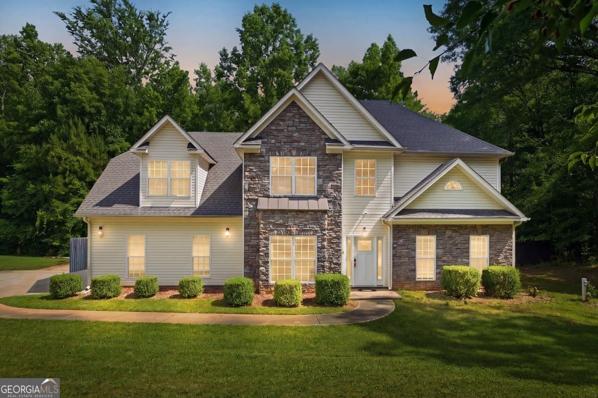 4 bedroom, 2.5 bathroom, 2,638 sq ft single family residence sold at 1231 Hillview Road, Hampton, GA 30228