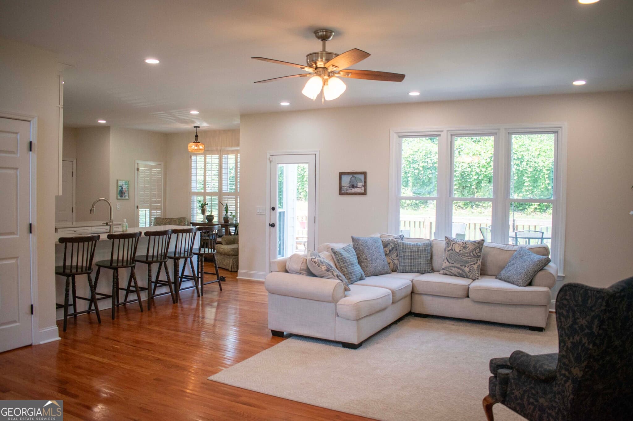 5 bedroom, 3.5 bathroom, 3,425 sq ft single family residence for sale at 2735 Hanson Court, Cumming, GA 30041 — photo 5