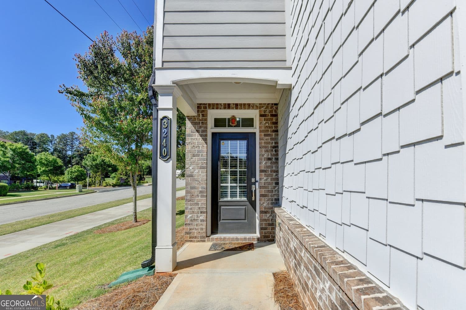 4 bedroom, 2.5 bathroom, 2,309 sq ft single family residence for sale at 3240 Herald Drive, Scottdale, GA 30079 — photo 4