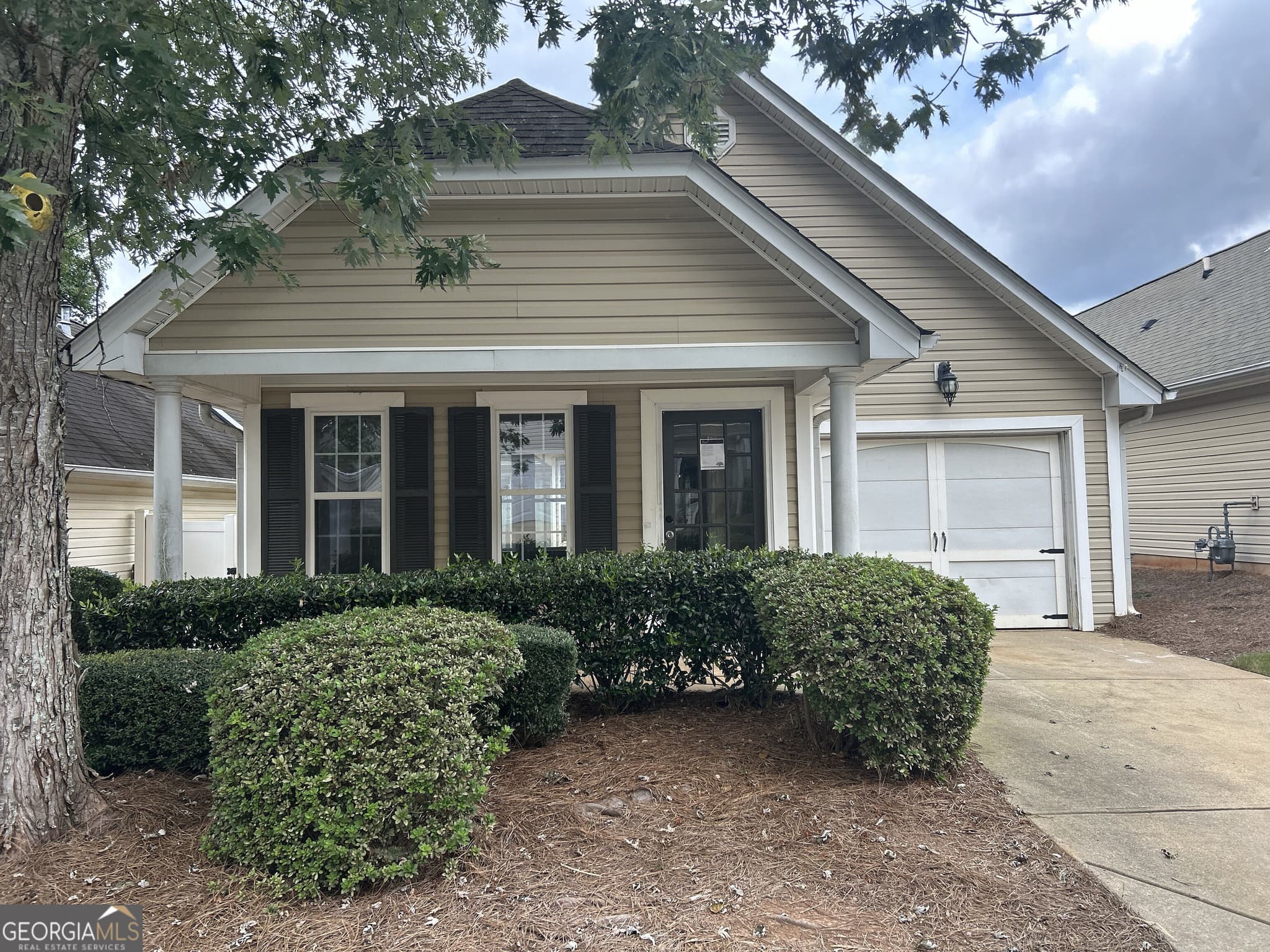3 bedroom, 2 bathroom, 1,302 sq ft single family residence for sale at 138 Highland Falls Drive, Hiram, GA 30141 — photo 1 of 3