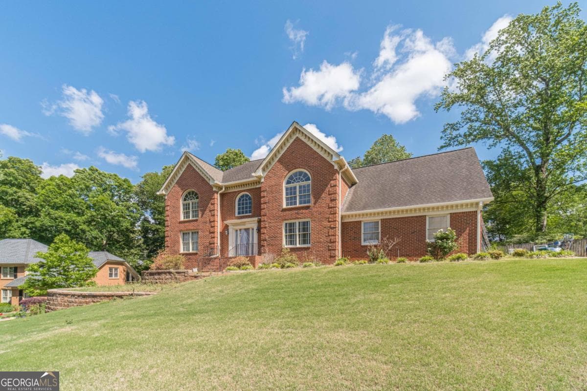5 bedroom, 3 bathroom single family residence sold at 5060 Hodgkins Place, Lilburn, GA 30047