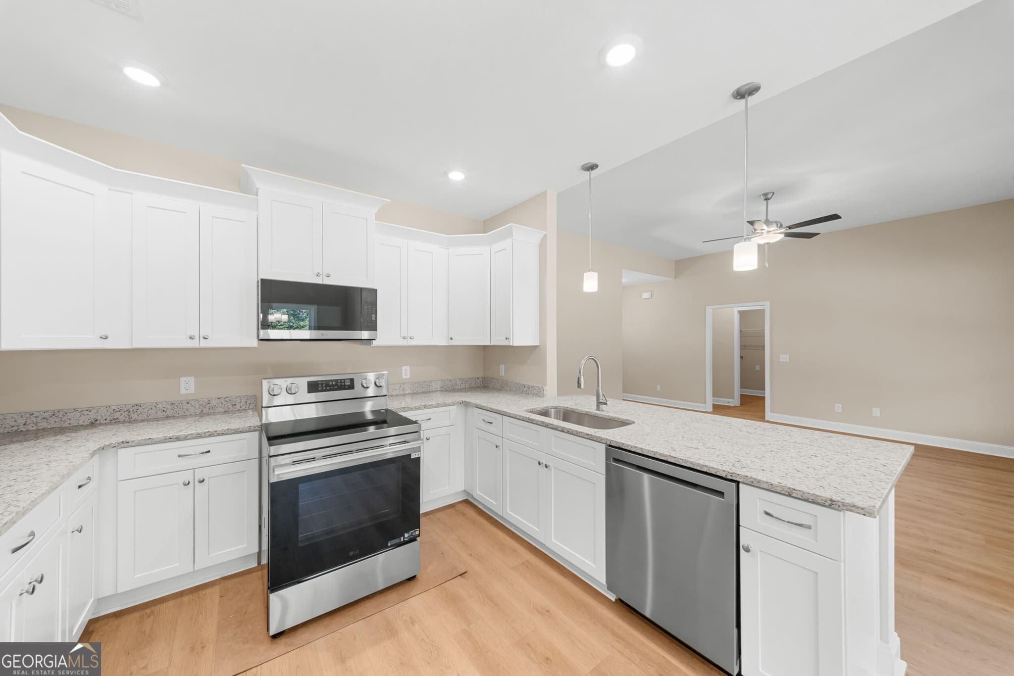 3 bedroom, 2 bathroom, 1,430 sq ft single family residence under contract at 406 Mayberry Way LOT 3, Statesboro, GA 30458 — photo 9