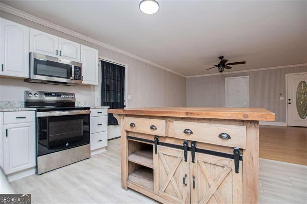 3 bedroom, 2 bathroom, 1,686 sq ft single family residence for sale at 315 Laurel Road, Carrollton, GA 30117 — photo 8