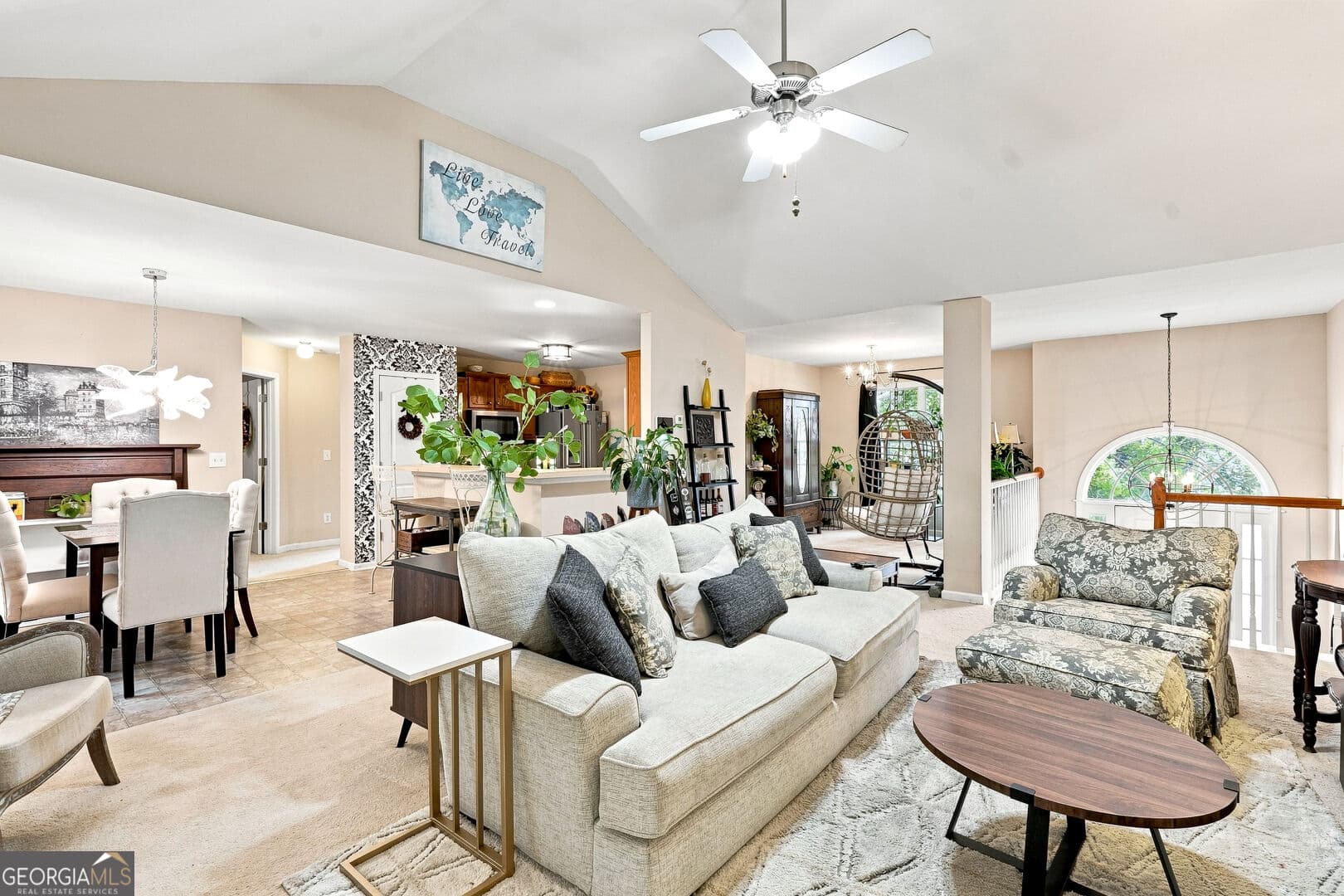 3 bedroom, 2 bathroom, 1,547 sq ft single family residence for sale at 35 Sandstone Court, Douglasville, GA 30134 — photo 2