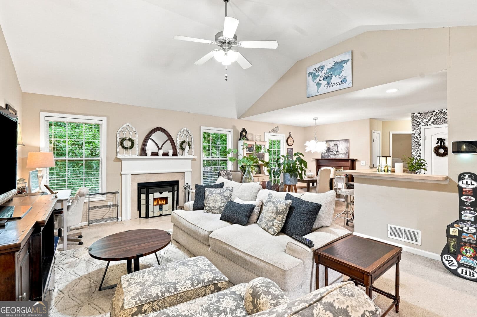3 bedroom, 2 bathroom, 1,547 sq ft single family residence for sale at 35 Sandstone Court, Douglasville, GA 30134 — photo 3