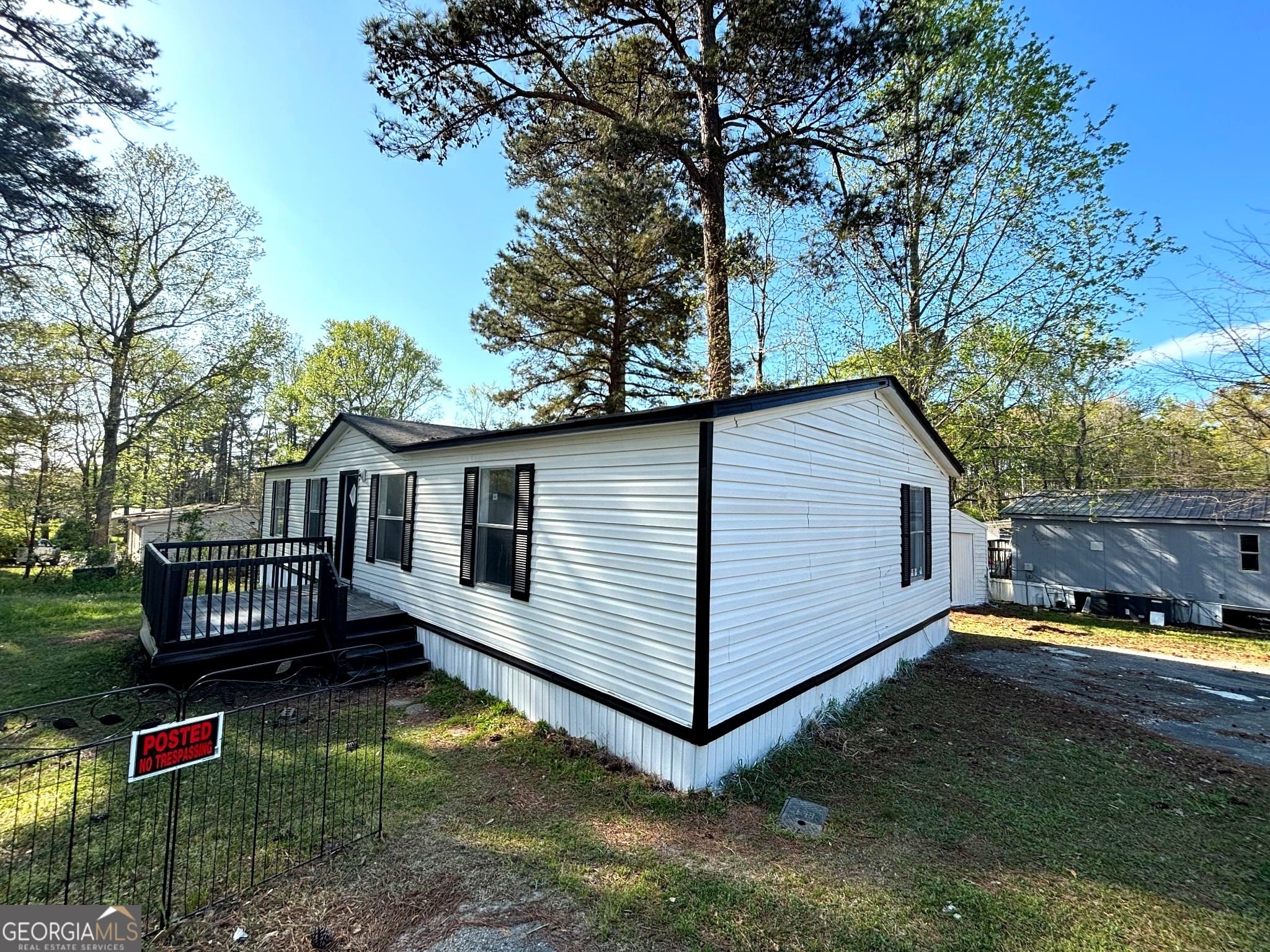 3 bedroom, 2 bathroom, 1,600 sq ft manufactured home,single family residence for sale at 479 Windsor Parkway, Hampton, GA 30228 — photo 2