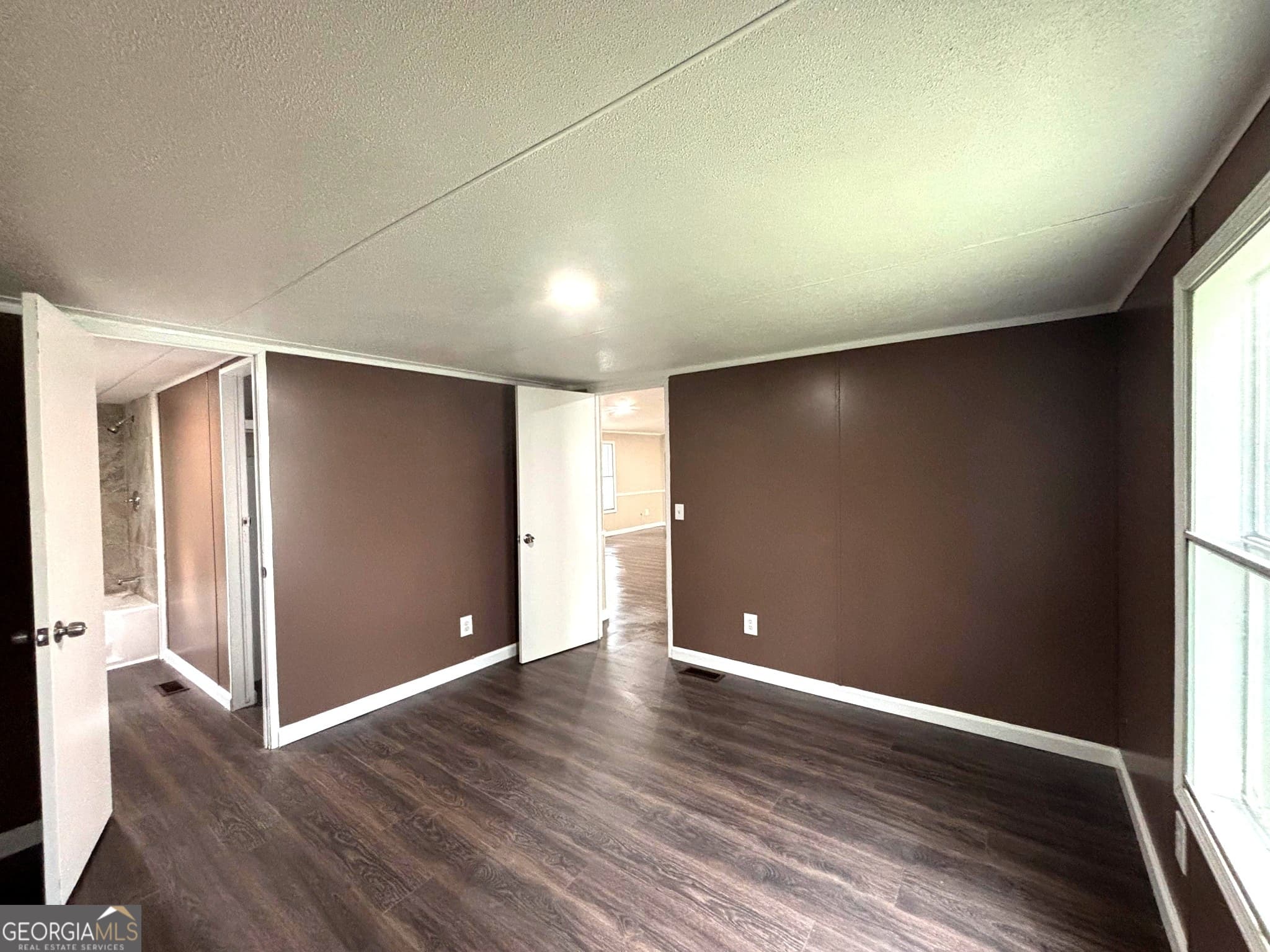 3 bedroom, 2 bathroom, 1,600 sq ft manufactured home,single family residence for sale at 479 Windsor Parkway, Hampton, GA 30228 — photo 5