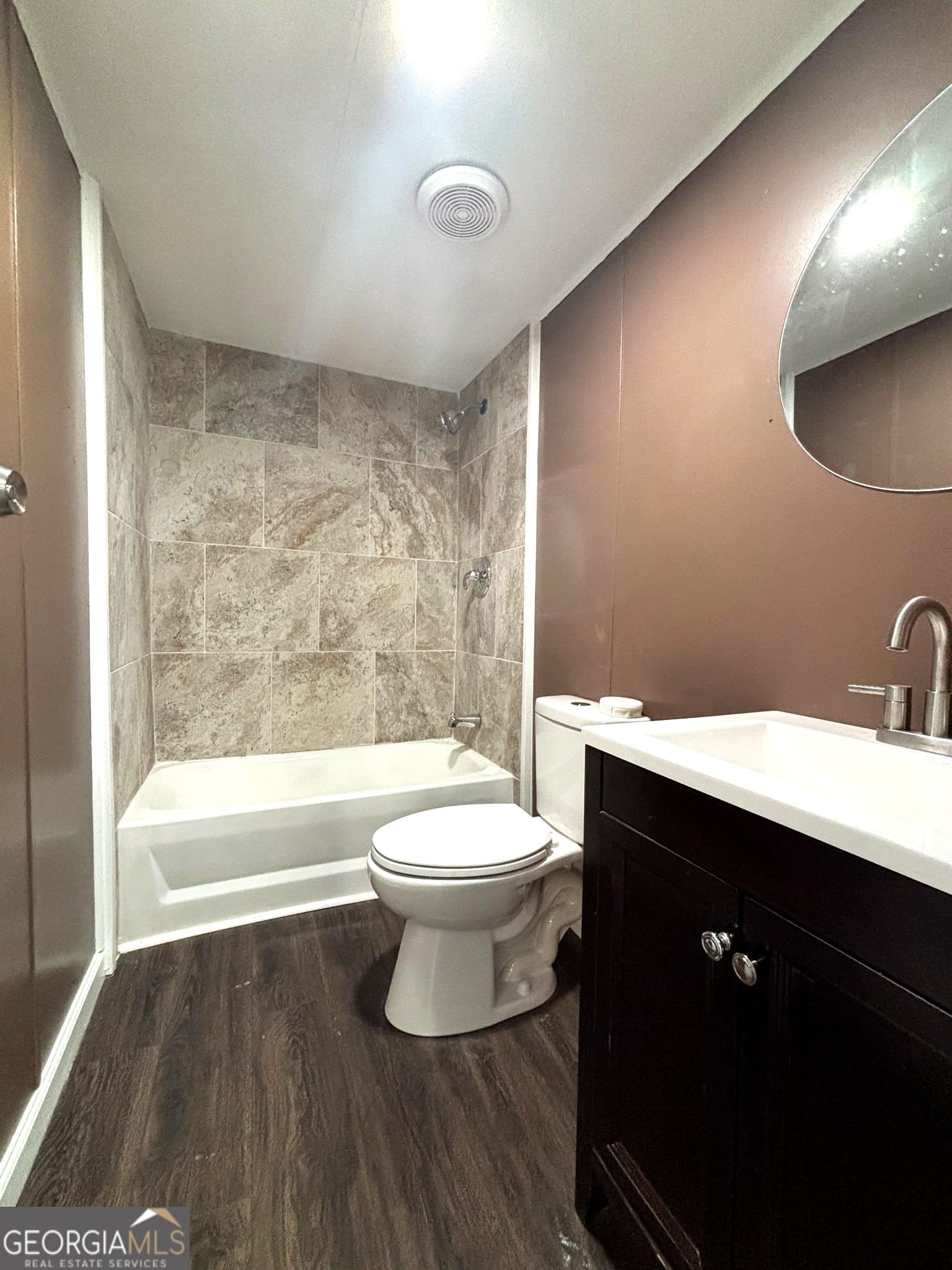 3 bedroom, 2 bathroom, 1,600 sq ft manufactured home,single family residence for sale at 479 Windsor Parkway, Hampton, GA 30228 — photo 8