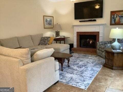 4 bedroom, 2.5 bathroom, 2,332 sq ft single family residence for sale at 4510 Greycliff Pointe, Douglasville, GA 30135 — photo 6