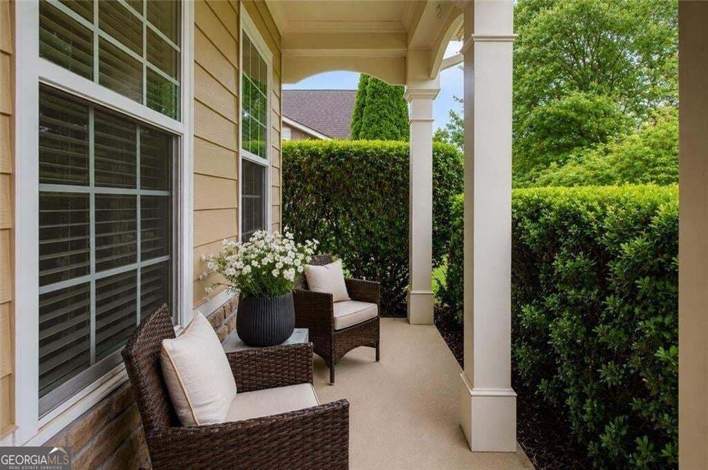 4 bedroom, 2.5 bathroom, 2,849 sq ft single family residence for sale at 5180 Fieldgate Ridge Drive, Cumming, GA 30028 — photo 4