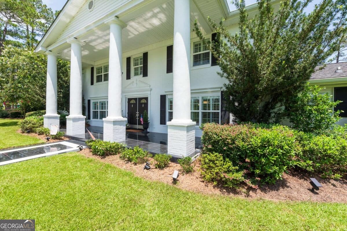5 bedroom, 5.5 bathroom single family residence for sale at 335 Main Street, Barwick, GA 31720 — photo 5