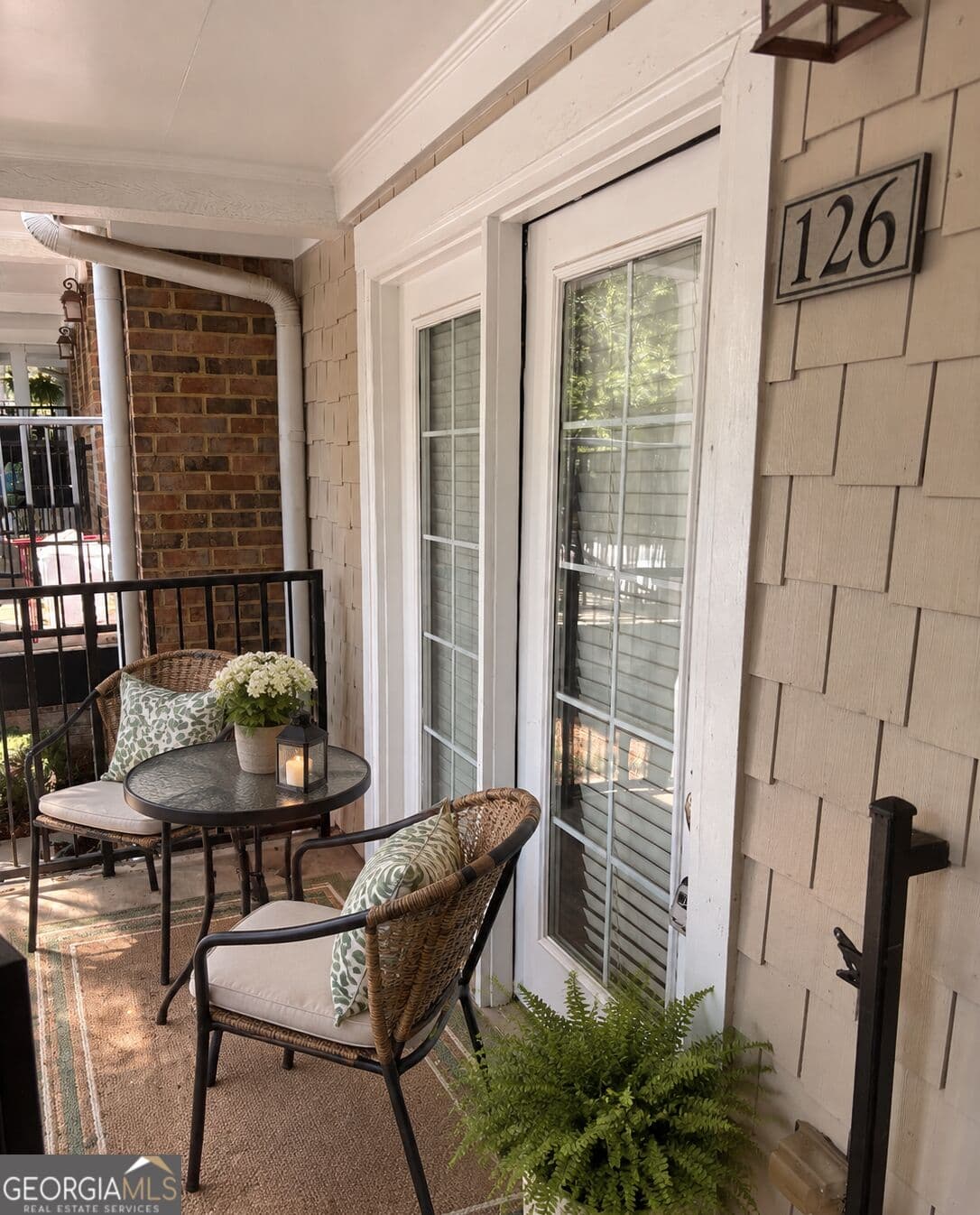2 bedroom, 2.5 bathroom, 1,168 sq ft townhouse for rent at 1035 Barnett Shoals Road APT 126, Athens, GA 30605 for $1,600 a month — photo 2