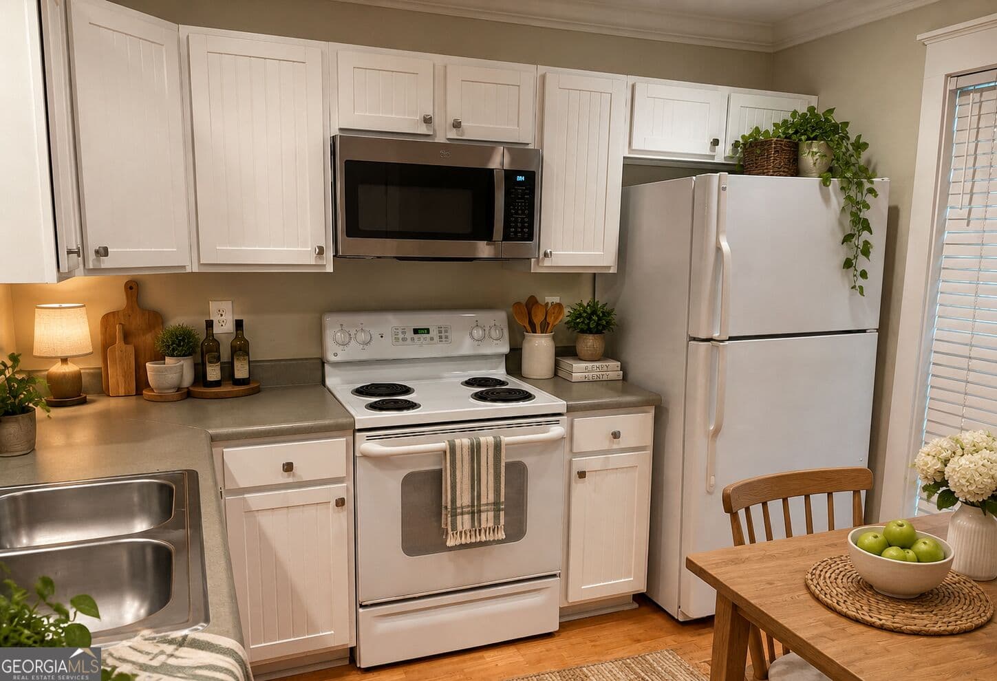 2 bedroom, 2.5 bathroom, 1,168 sq ft townhouse for rent at 1035 Barnett Shoals Road APT 126, Athens, GA 30605 for $1,600 a month — photo 6