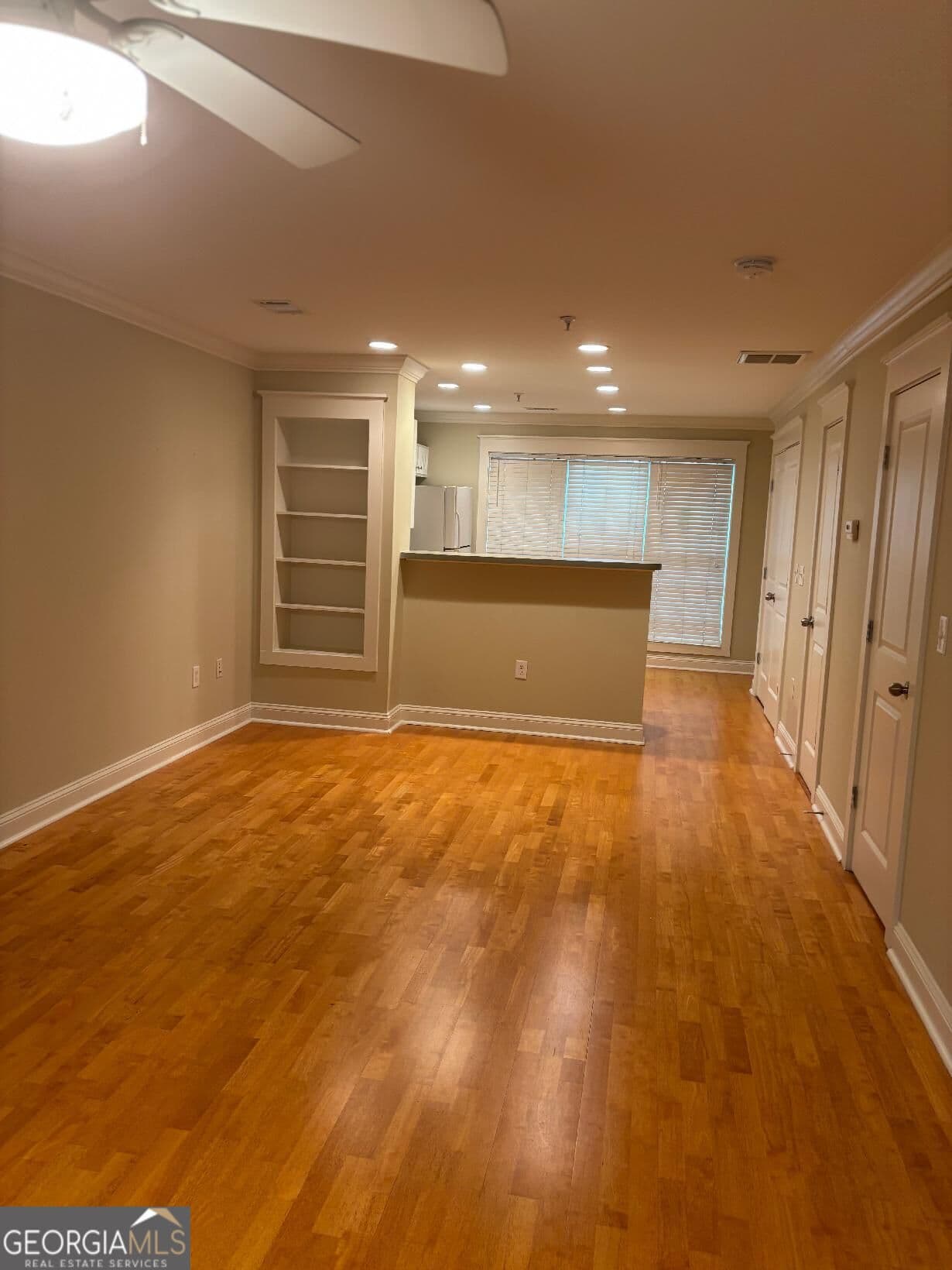 2 bedroom, 2.5 bathroom, 1,168 sq ft townhouse for rent at 1035 Barnett Shoals Road APT 126, Athens, GA 30605 for $1,600 a month — photo 4