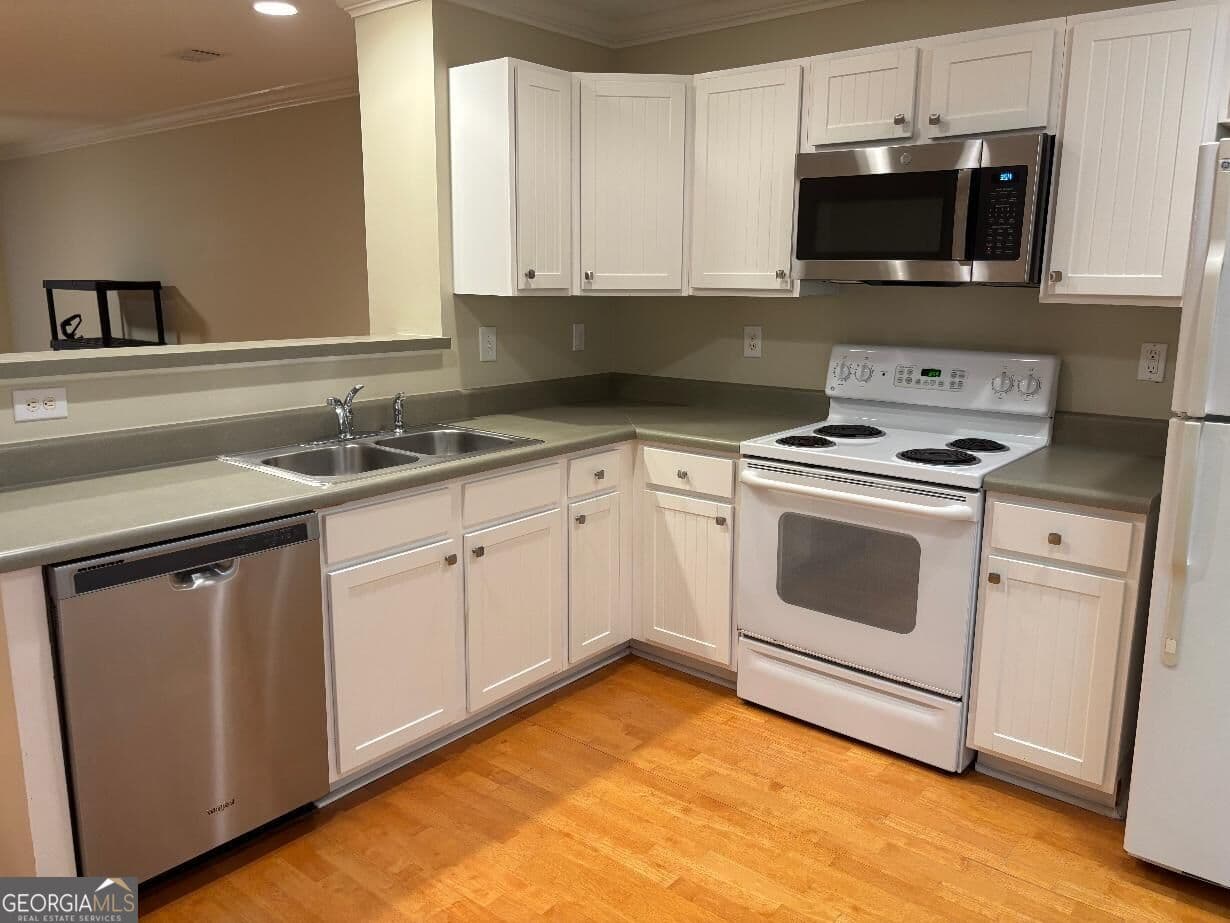 2 bedroom, 2.5 bathroom, 1,168 sq ft townhouse for rent at 1035 Barnett Shoals Road APT 126, Athens, GA 30605 for $1,600 a month — photo 8