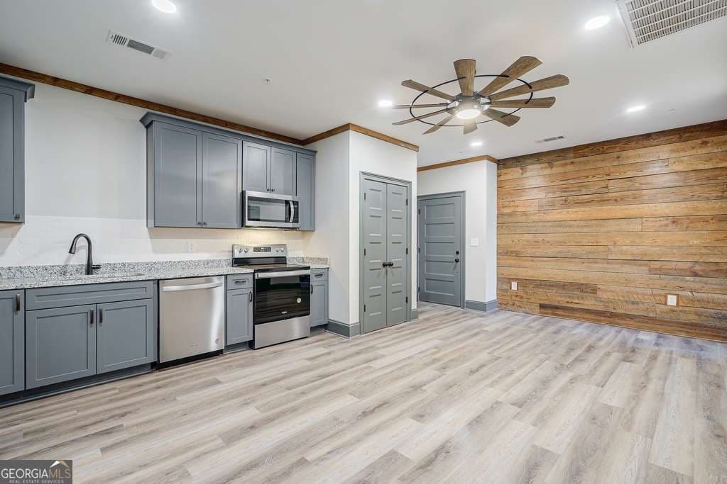 3 bedroom, 3.5 bathroom, 1,235 sq ft condominium for sale at 34 Depot Street 21, Hartwell, GA 30643 — photo 7