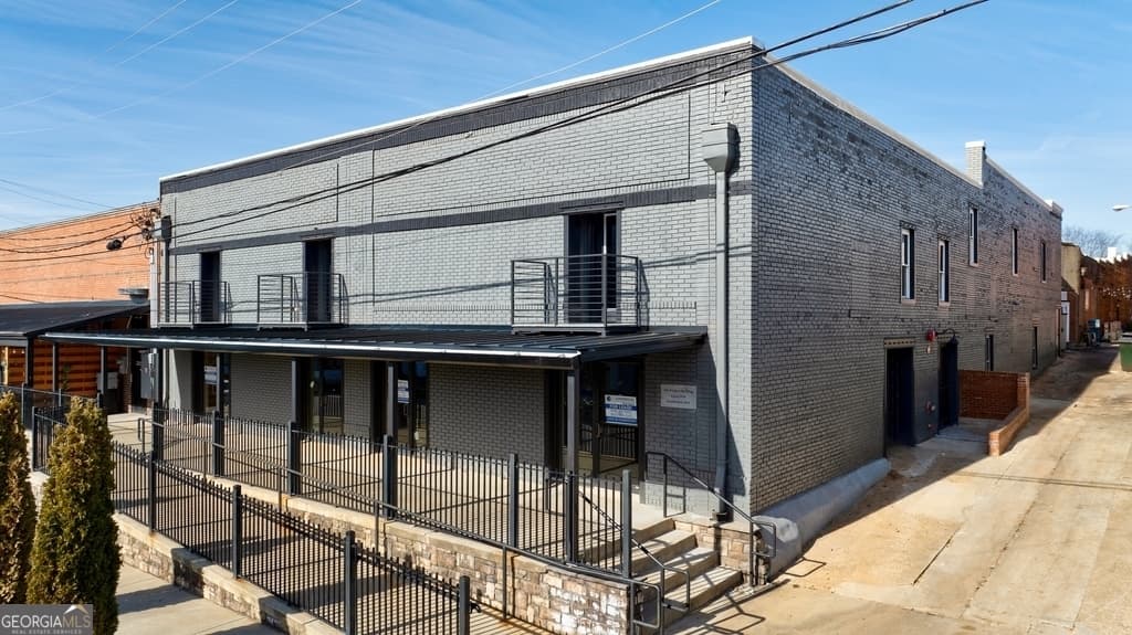 3 bedroom, 3.5 bathroom, 1,235 sq ft condominium for sale at 34 Depot Street 21, Hartwell, GA 30643
