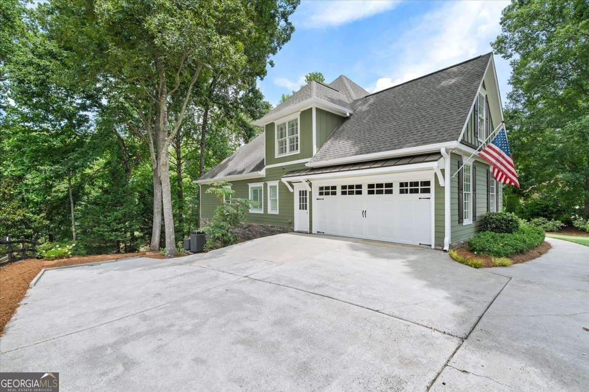 6 bedroom, 4.5 bathroom, 4,781 sq ft single family residence for sale at 754 White Blossom Court, Powder Springs, GA 30127 — photo 3