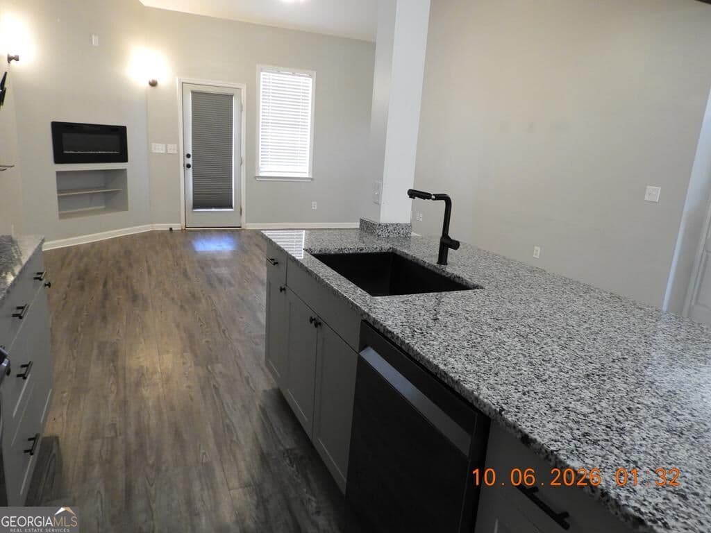 4 bedroom, 3 bathroom, 2,109 sq ft single family residence for sale at 200 Meyers Lake Drive, Warner Robins, GA 31088 — photo 5