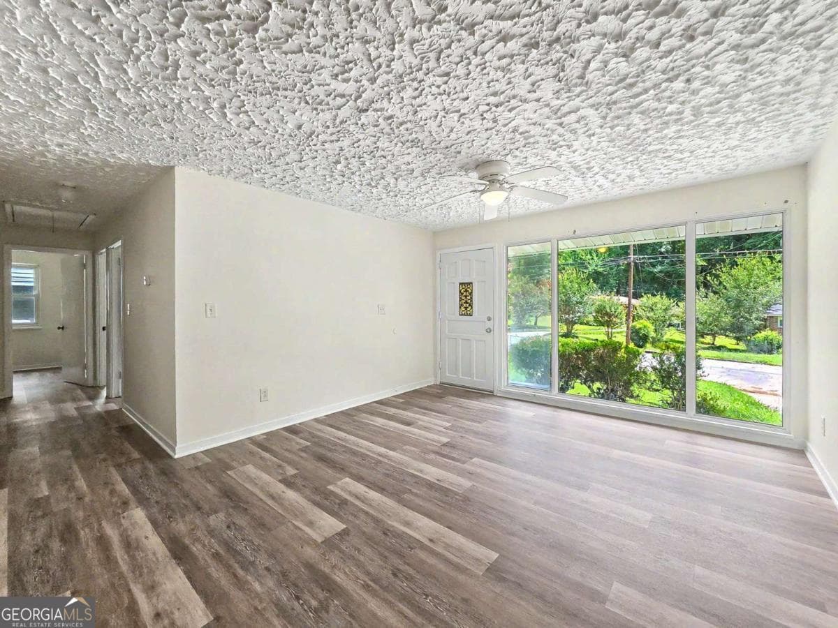 3 bedroom, 2 bathroom, 1,296 sq ft single family residence for sale at 2559 Dale Creek Drive, Atlanta, GA 30318 — photo 10