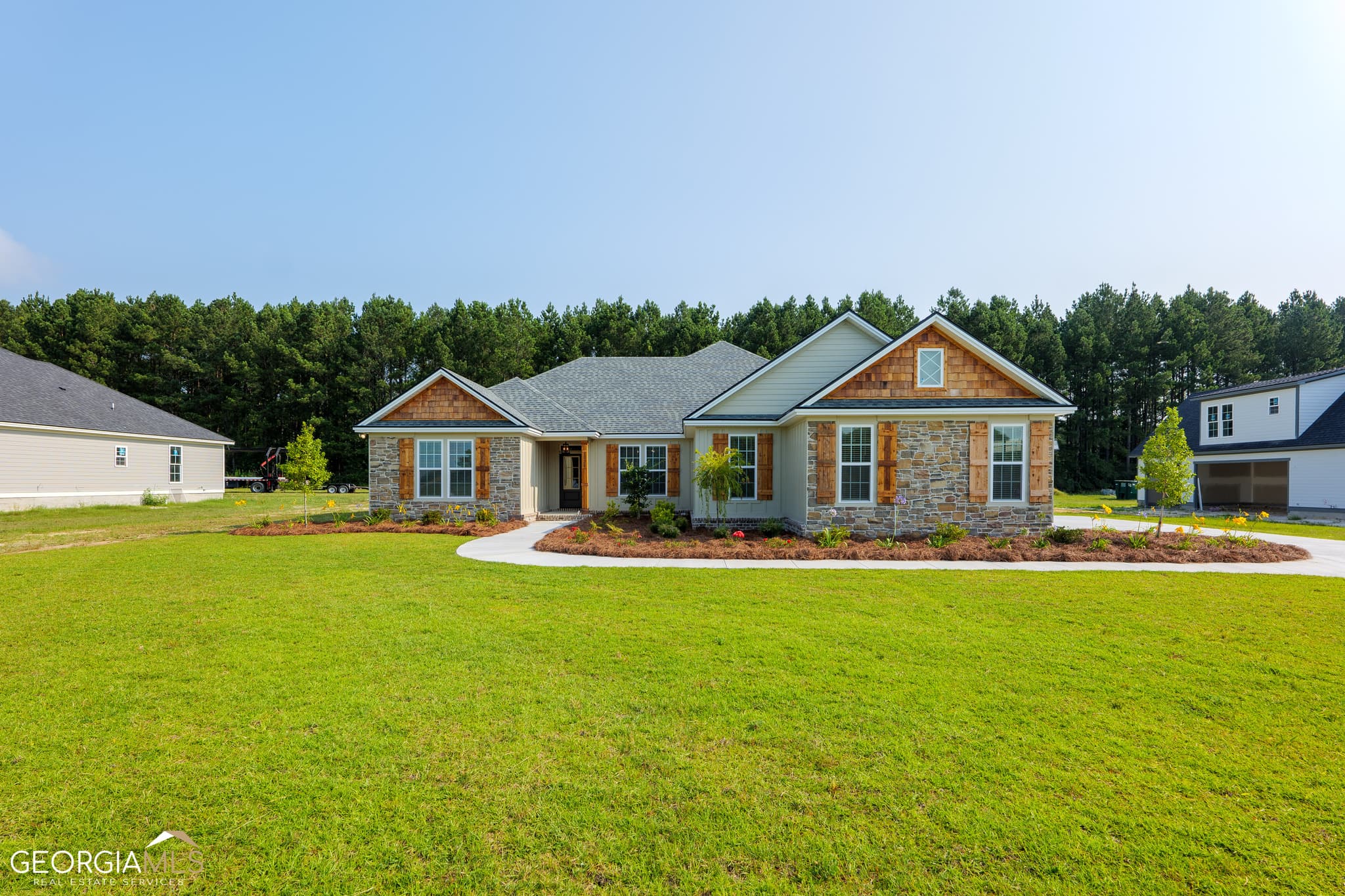 4 bedroom, 4 bathroom, 2,507 sq ft single family residence sold at 3028 Mary Powell Way, Hahira, GA 31632