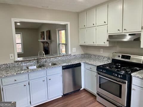 2 bedroom, 2 bathroom, 1,012 sq ft duplex for rent at 5641 Williamsburg Trace, Atlanta, GA 30349 for $1,650 a month — photo 6
