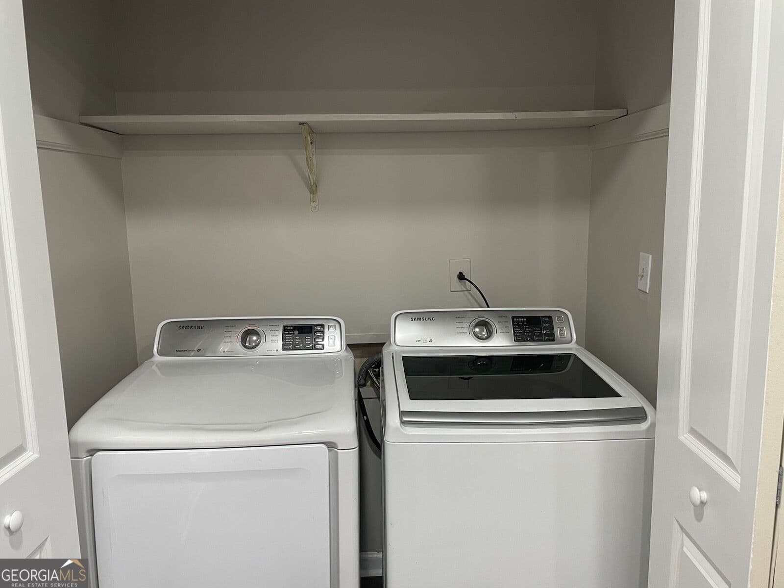 2 bedroom, 2 bathroom, 1,012 sq ft duplex for rent at 5641 Williamsburg Trace, Atlanta, GA 30349 for $1,650 a month — photo 9