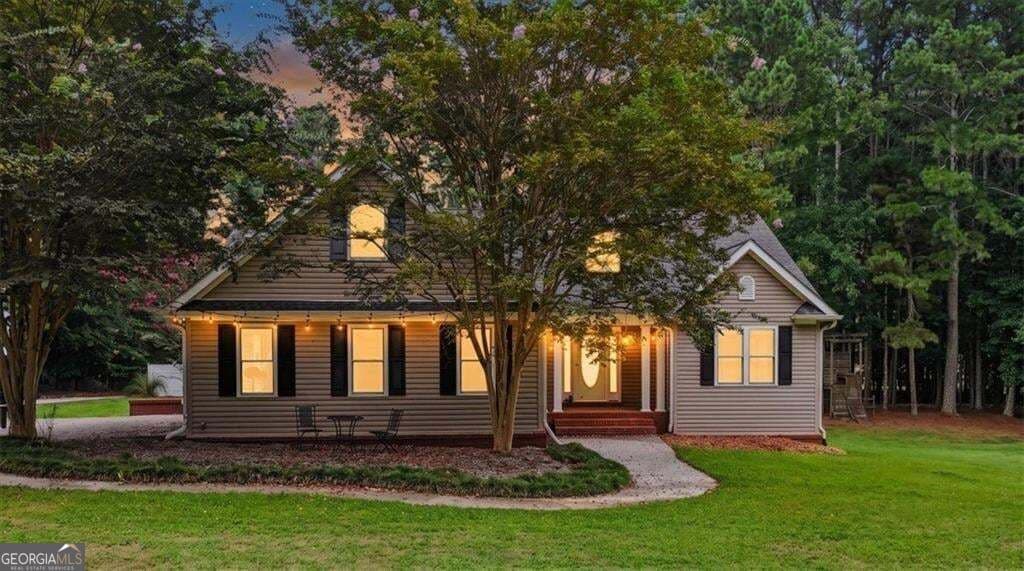 5 bedroom, 5 bathroom, 5,142 sq ft single family residence for sale at 476 Providence Drive, Canton, GA 30115 — photo 3