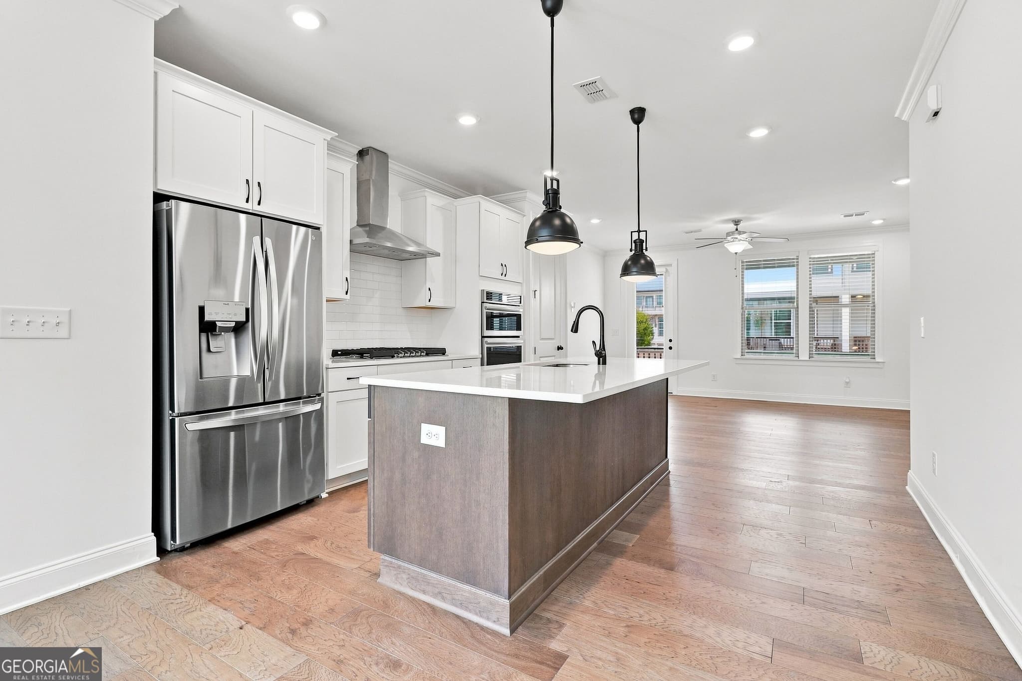 3 bedroom, 3.5 bathroom, 1,899 sq ft townhouse for sale at 2652 Caruso Way, Atlanta, GA 30339 — photo 10