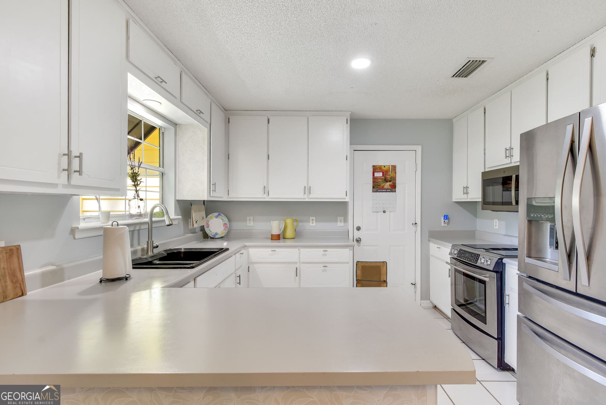 3 bedroom, 2 bathroom, 1,478 sq ft single family residence for sale at 92 Burgess Circle, Brunswick, GA 31523 — photo 6