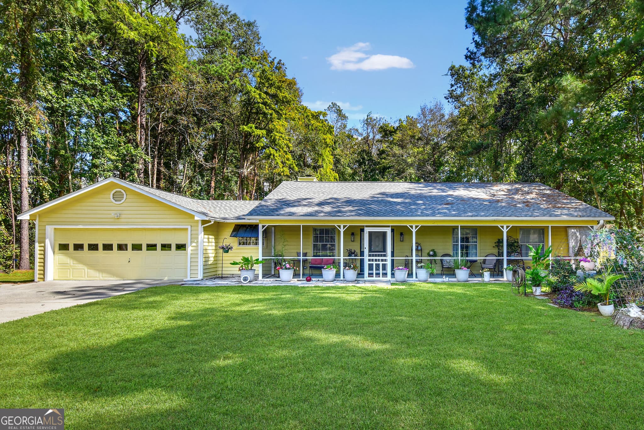 3 bedroom, 2 bathroom, 1,478 sq ft single family residence for sale at 92 Burgess Circle, Brunswick, GA 31523