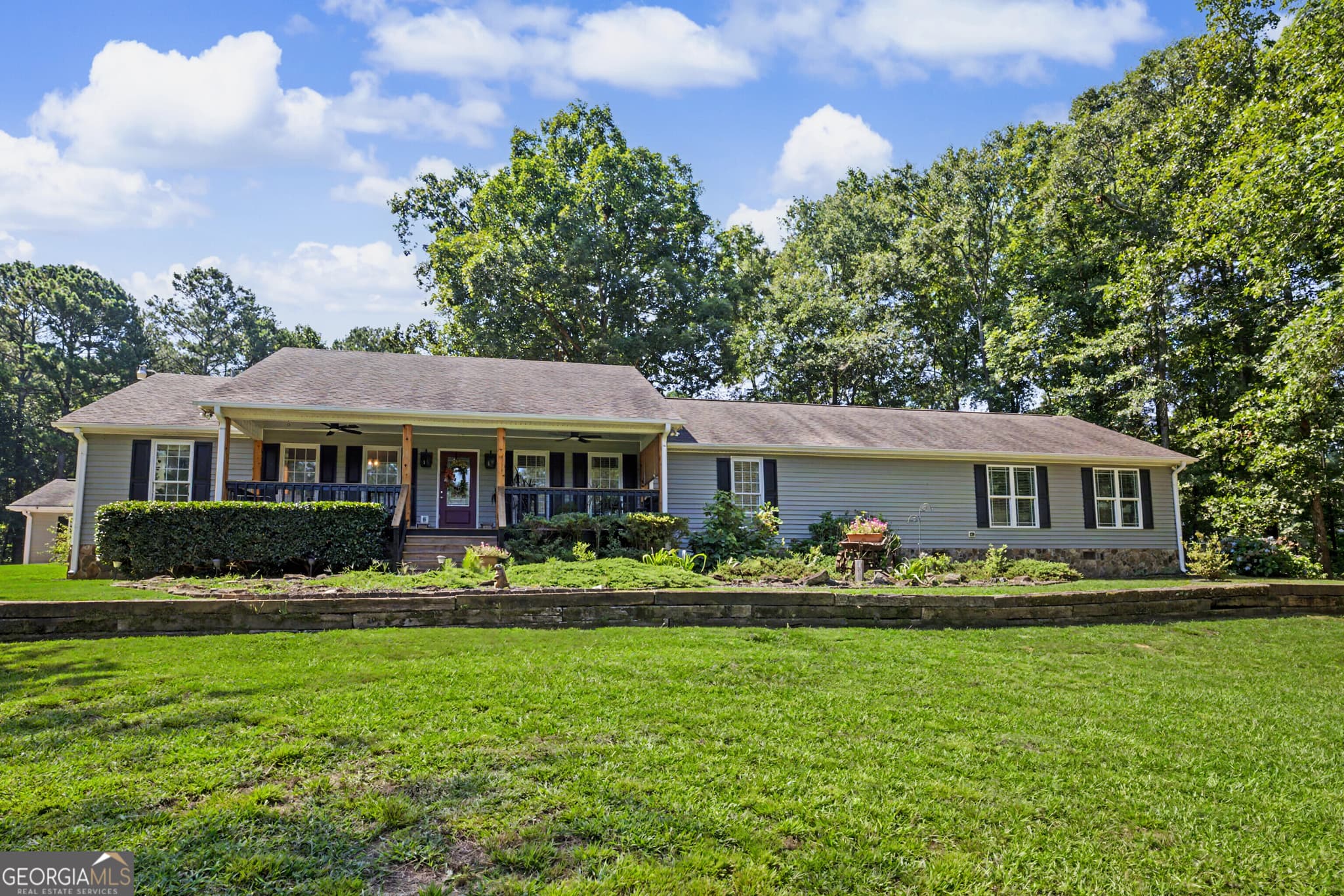 4 bedroom, 3 bathroom, 3,160 sq ft single family residence for sale at 121 Peacock Road, Barnesville, GA 30204 — photo 3