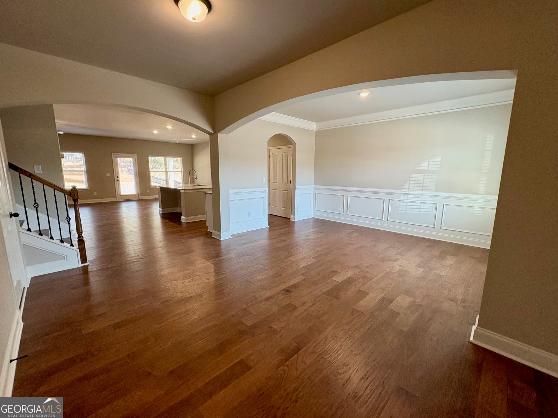 5 bedroom, 3 bathroom single family residence for sale at 1046 Lakeview Oaks Court 20-B, Grayson, GA 30017 — photo 7