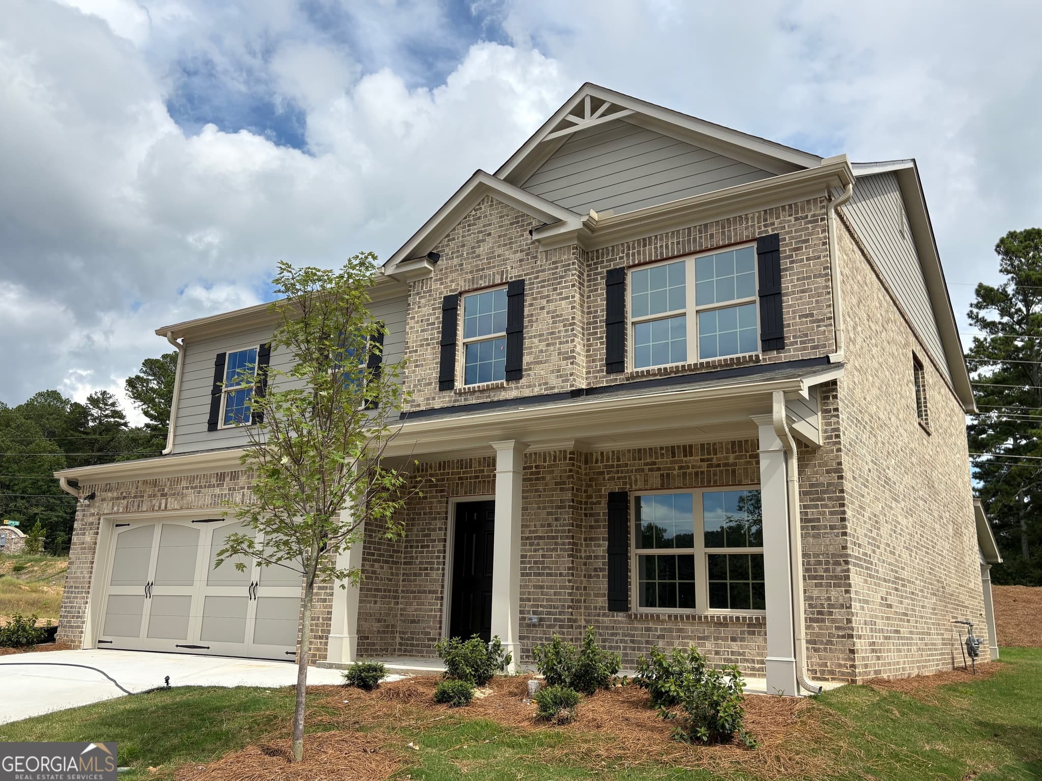 5 bedroom, 3 bathroom single family residence for sale at 1046 Lakeview Oaks Court 20-B, Grayson, GA 30017