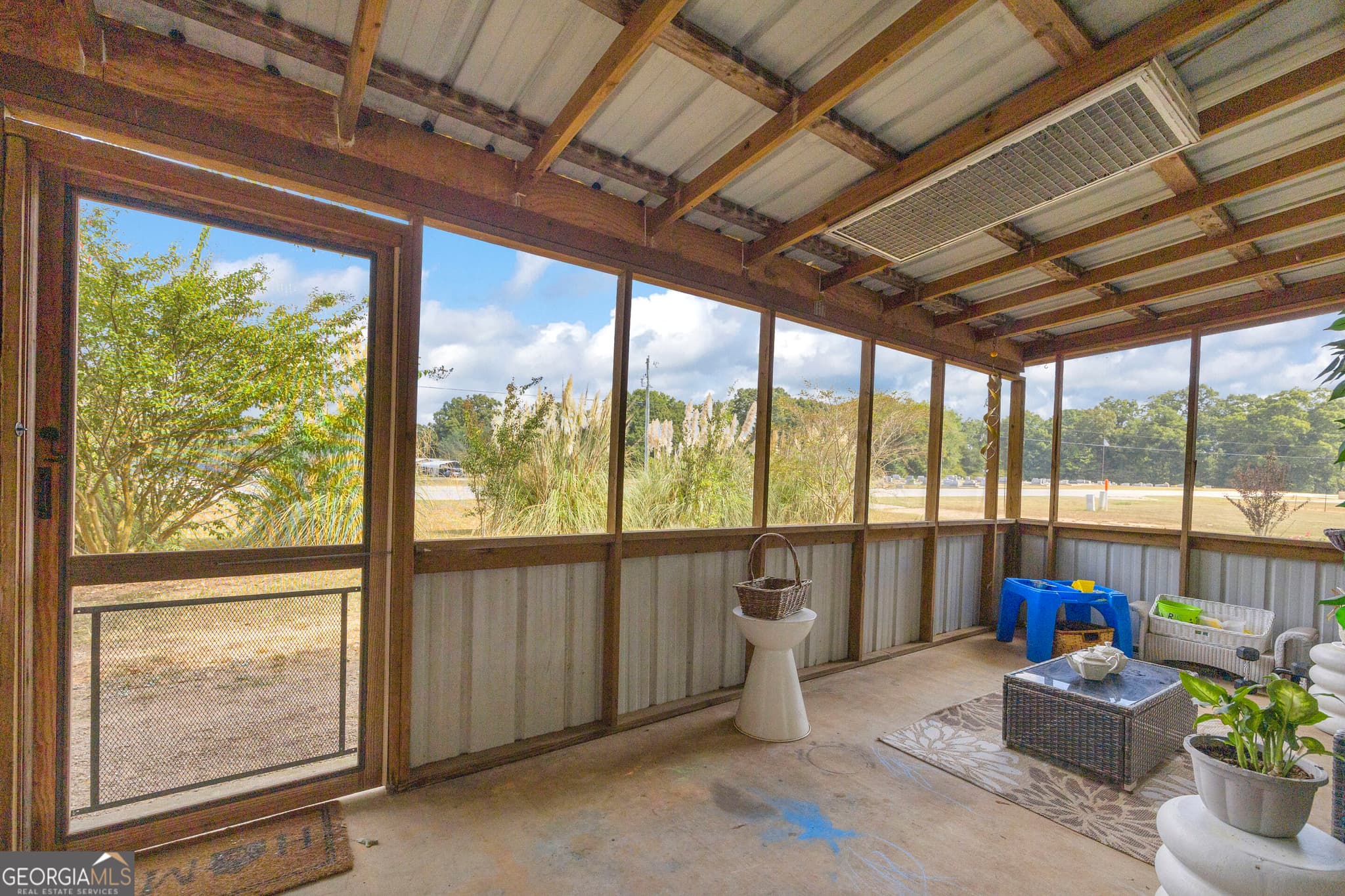3 bedroom, 1.5 bathroom, 1,600 sq ft single family residence for sale at 9359 Wildcat Bridge Road, Danielsville, GA 30633 — photo 4