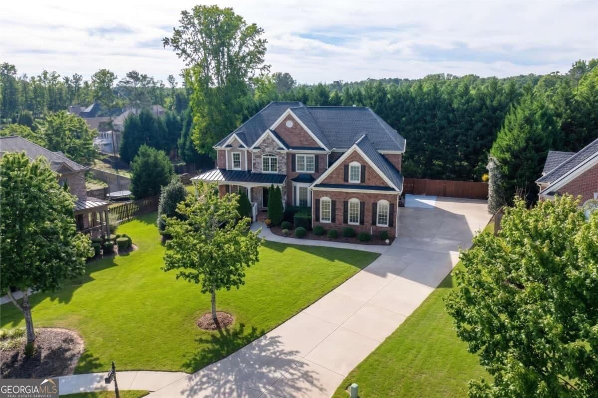 5 bedroom, 4 bathroom single family residence for rent at 1543 Sever Creek Drive, Lawrenceville, GA 30043 for $4,000 a month — photo 2