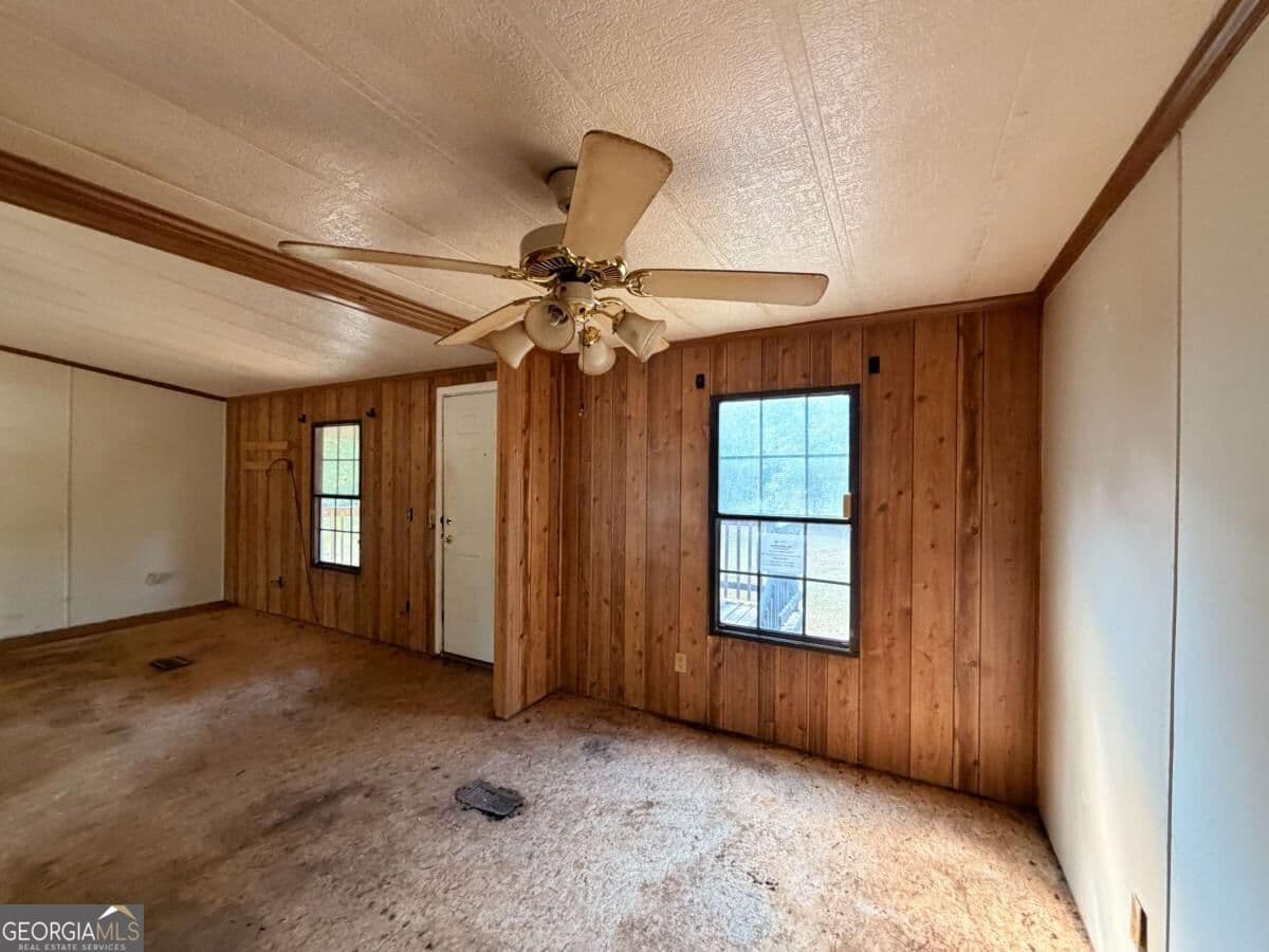 3 bedroom, 2 bathroom, 1,248 sq ft manufactured home,single family residence under contract at 777 Kirk Road, Franklin, GA 30217 — photo 6
