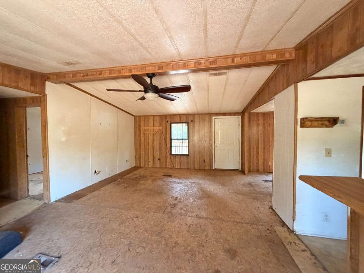 3 bedroom, 2 bathroom, 1,248 sq ft manufactured home,single family residence under contract at 777 Kirk Road, Franklin, GA 30217 — photo 3