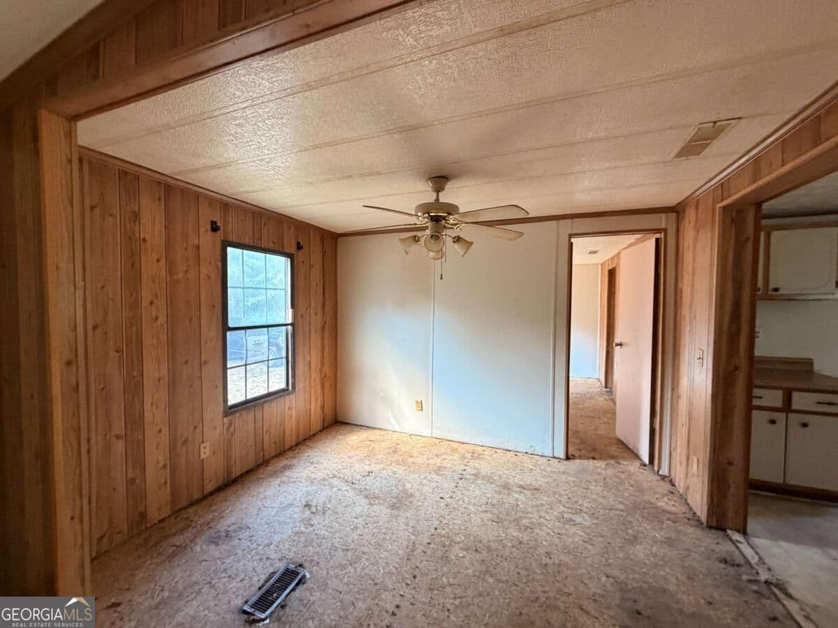 3 bedroom, 2 bathroom, 1,248 sq ft manufactured home,single family residence under contract at 777 Kirk Road, Franklin, GA 30217 — photo 5