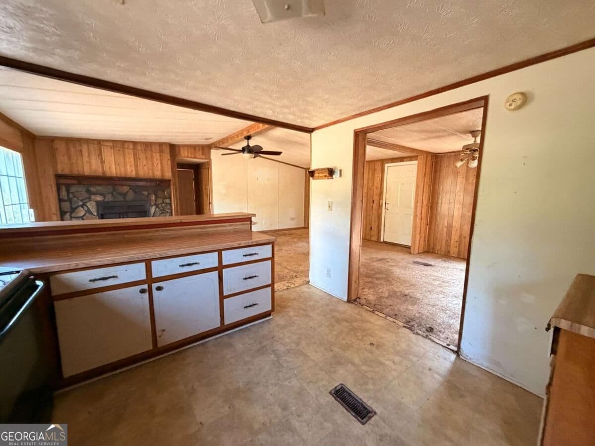 3 bedroom, 2 bathroom, 1,248 sq ft manufactured home,single family residence under contract at 777 Kirk Road, Franklin, GA 30217 — photo 10