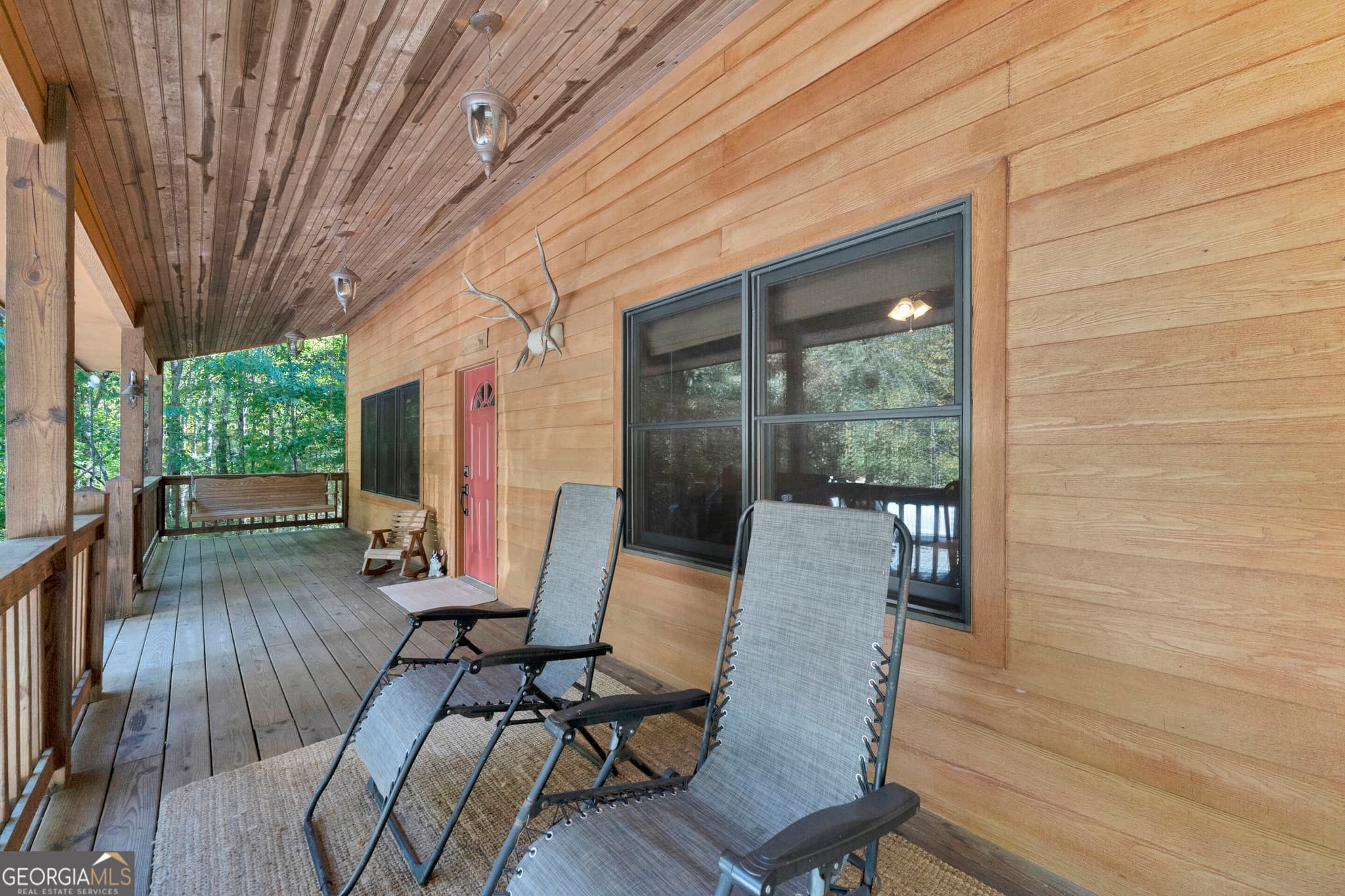 2 bedroom, 3.5 bathroom, 1,728 sq ft cabin,single family residence for sale at 130 Navigator Lane, Tiger, GA 30576 — photo 9