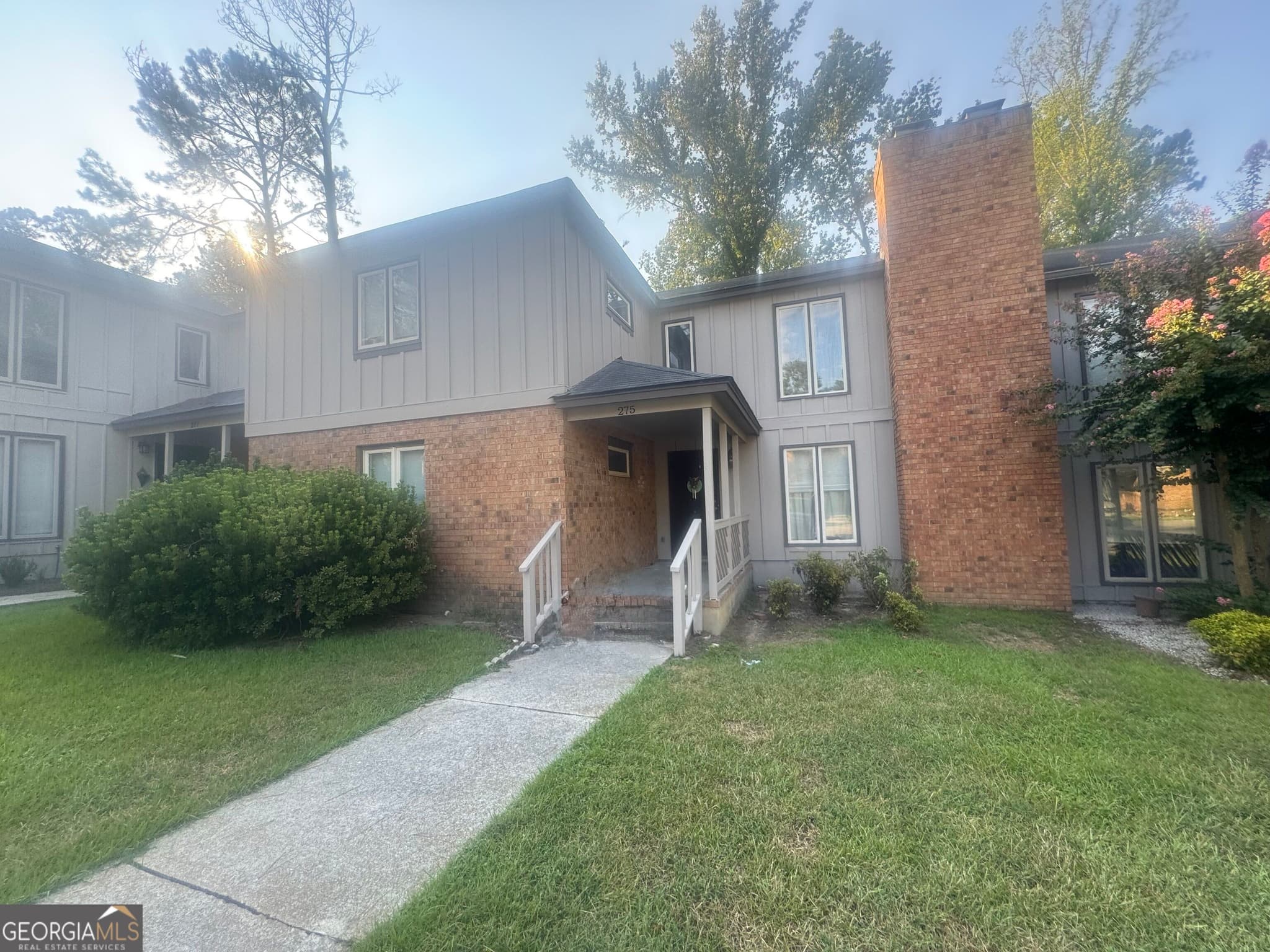 3 bedroom, 1.5 bathroom, 2,202 sq ft townhouse for sale at 275 Westbrooke Drive 22, Statesboro, GA 30458 — photo 2