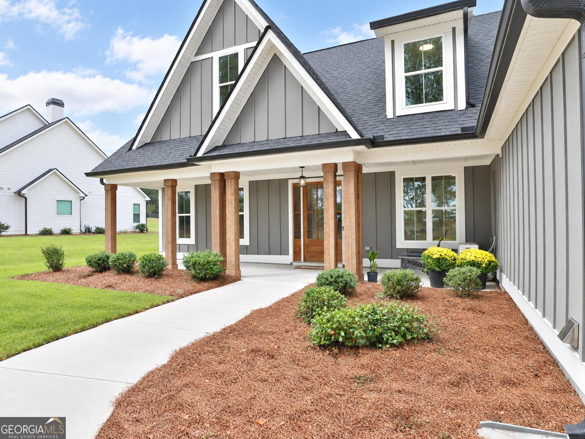 5 bedroom, 3.5 bathroom, 3,571 sq ft single family residence for sale at 135 Huiet Drive, Fayetteville, GA 30215 — photo 5
