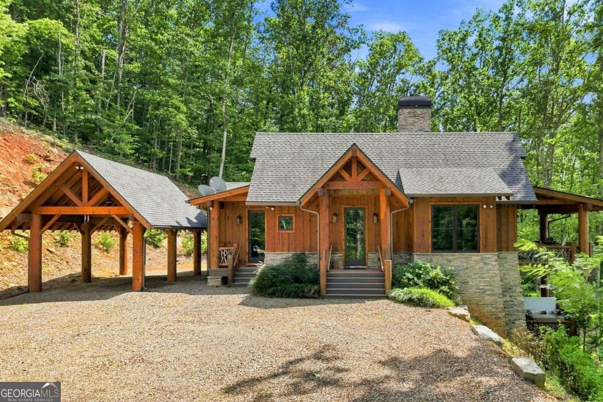 3 bedroom, 4 bathroom, 2,514 sq ft cabin,single family residence for sale at 1175 Wolfcreek Road, Murphy, NC 28906 — photo 8