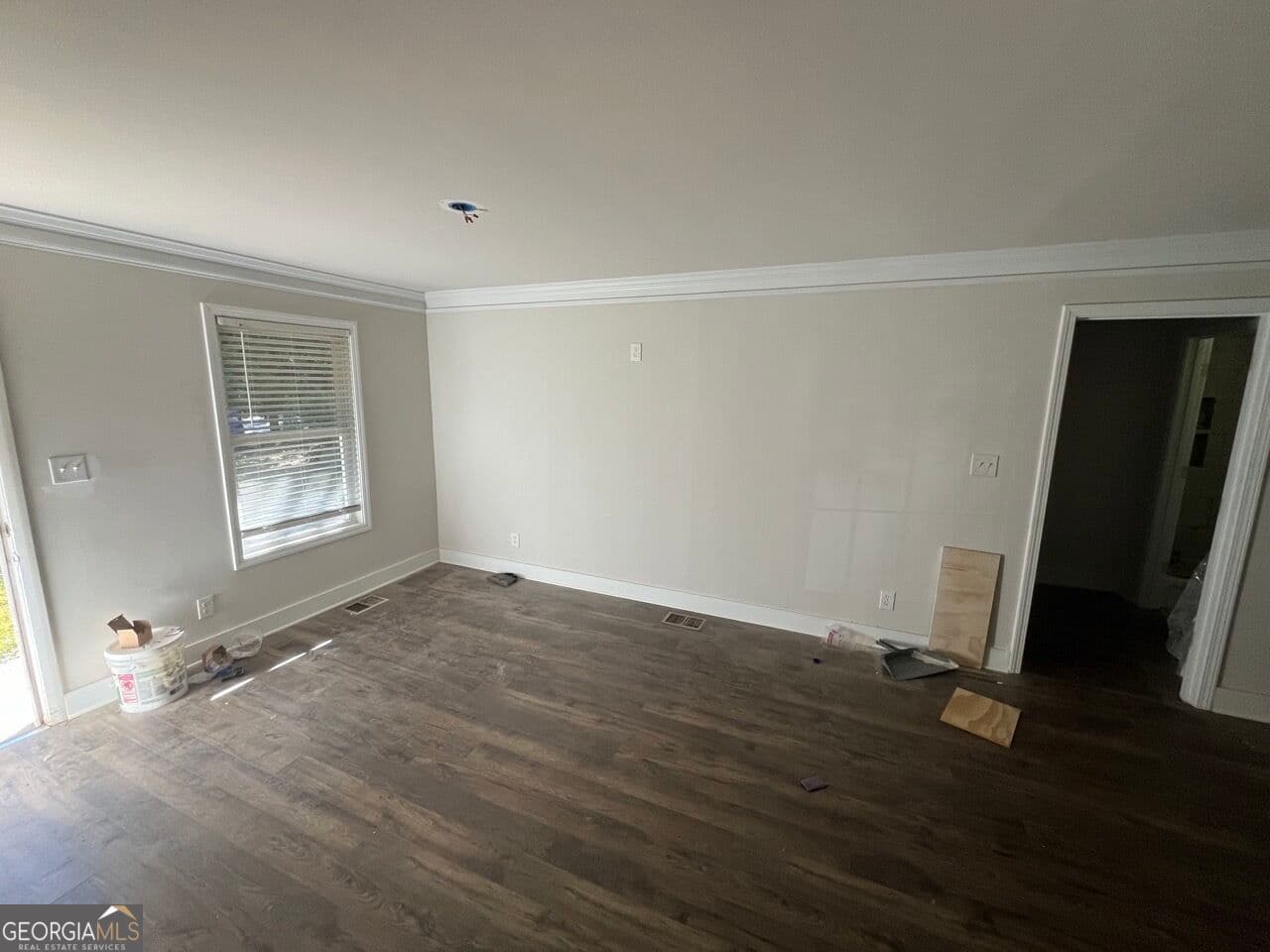 4 bedroom, 2 bathroom, 875 sq ft single family residence for sale at 446 Fedora Way, Atlanta, GA 30331 — photo 6